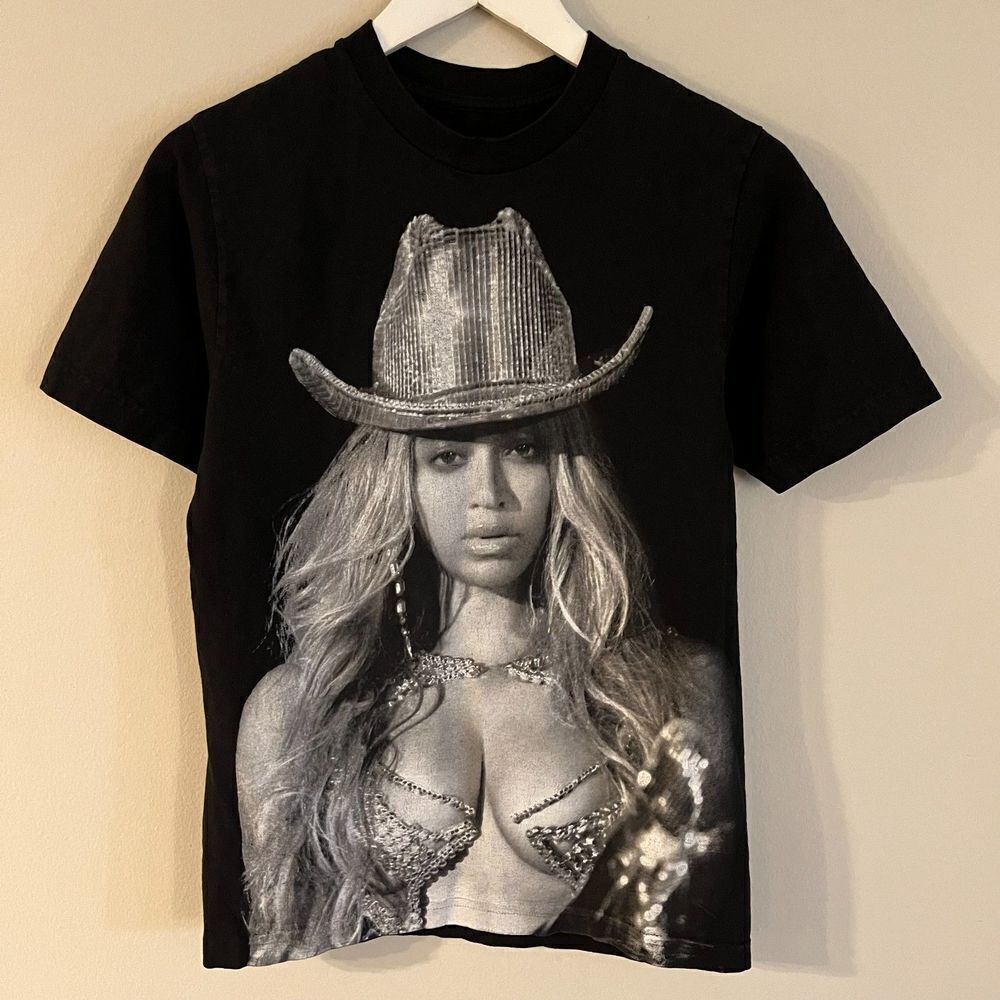 Beyonce Renaissance World Tour Tee Shirt Size Small